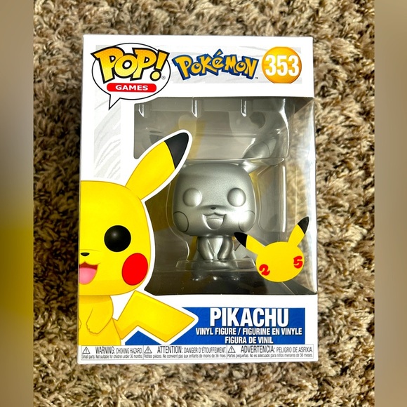 Funko Pop! Pokémon #353 – Pikachu (Silver Metallic) – New in Box - Picture 1 of 6
